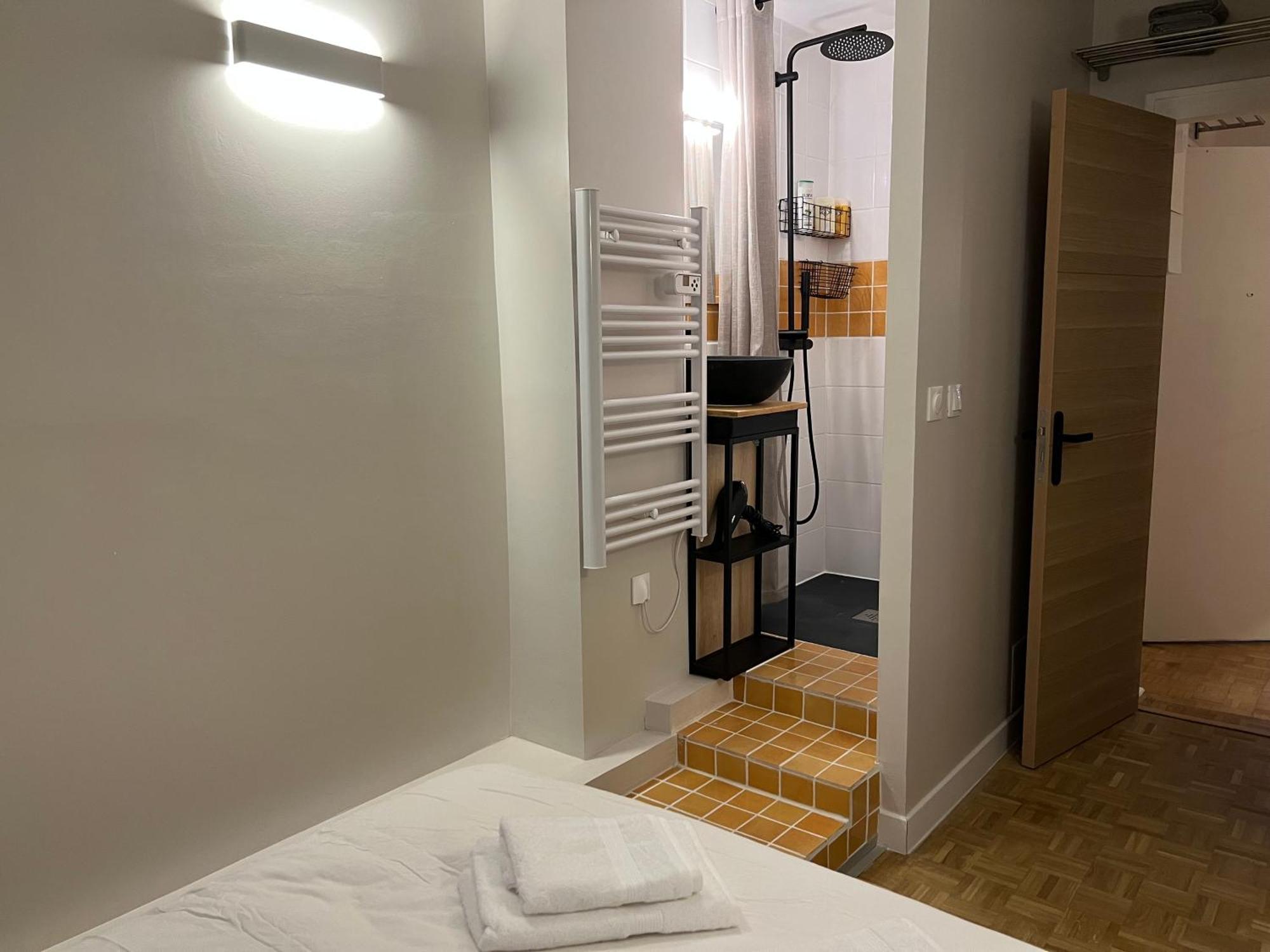 Parisnicostay - Cosy 4 Bedrooms Flat Seine River Appartamento Parigi
